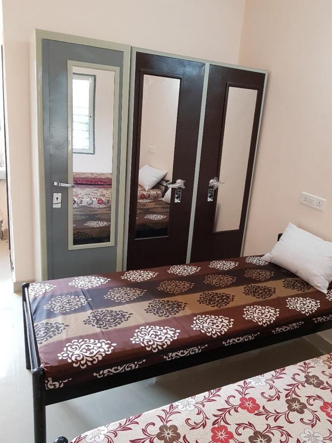 Imperial Pg Services Pune Esterno foto
